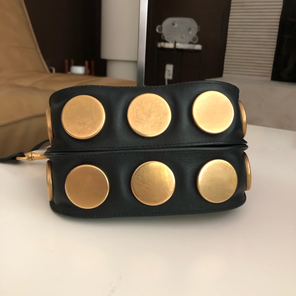 Chloé Kurtis Black Leather Crossbody with Gold Hardware - Picture 5 of 10